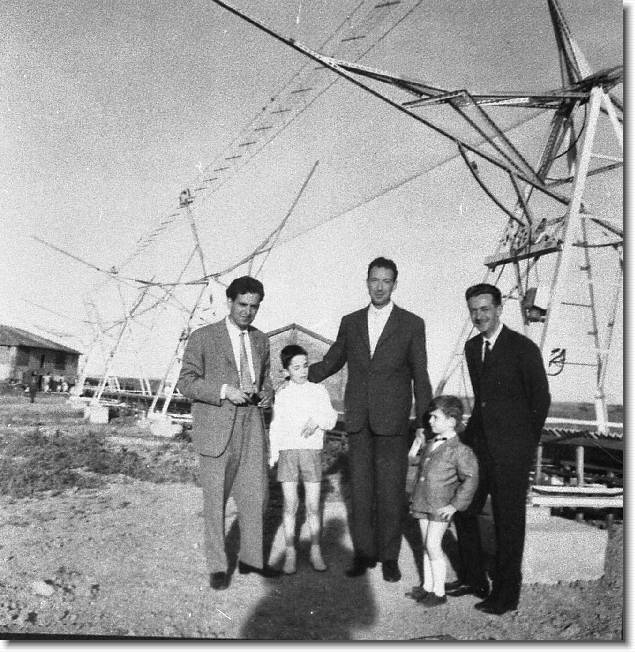 Clicca per scorrere le foto originali ingrandite