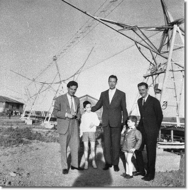 Clicca per scorrere le foto originali ingrandite
