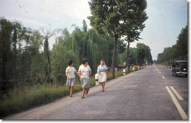 Clicca per scorrere le foto originali ingrandite