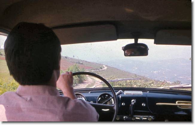 Clicca per scorrere le foto originali ingrandite