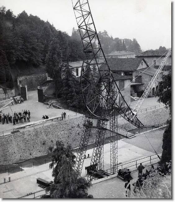Clicca per scorrere le foto originali ingrandite