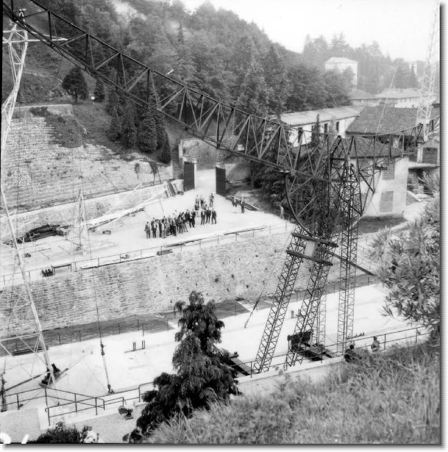 Clicca per scorrere le foto originali ingrandite