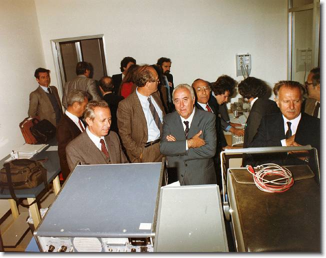 Clicca per scorrere le foto originali ingrandite